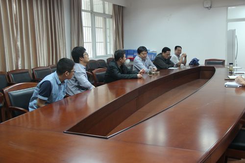 院领导赴法学实验中心调研座谈