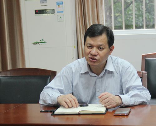 院领导赴法学实验中心调研座谈