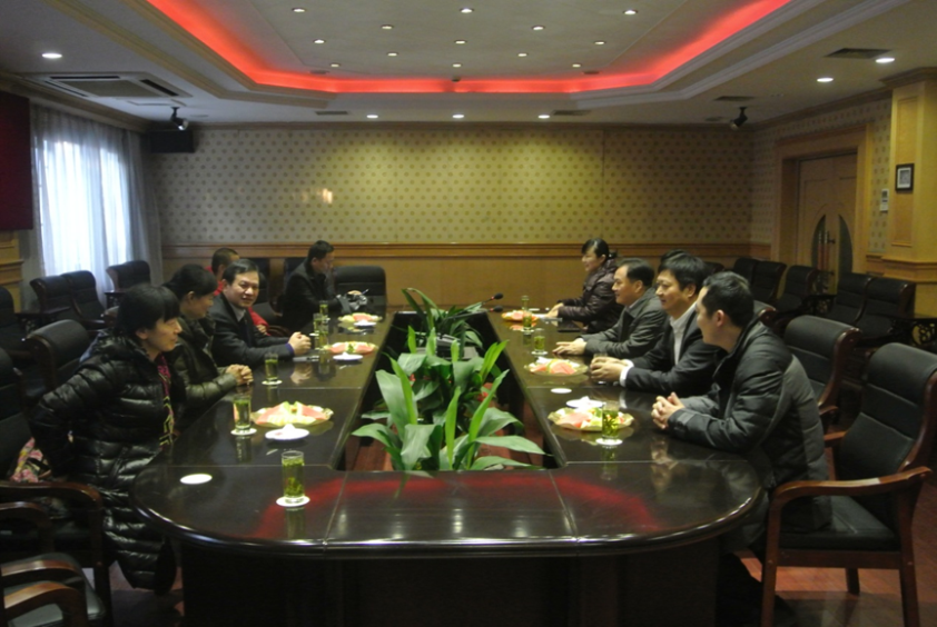 胡向阳教授一行赴江苏调研交流