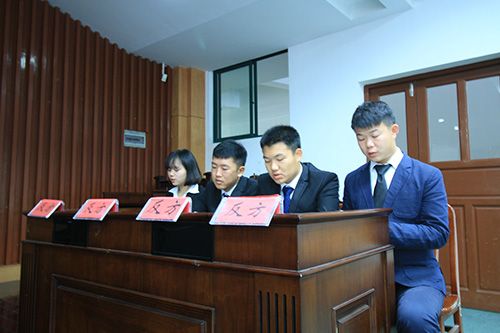 我院举办第十五届“砺剑杯”辩论赛半决赛